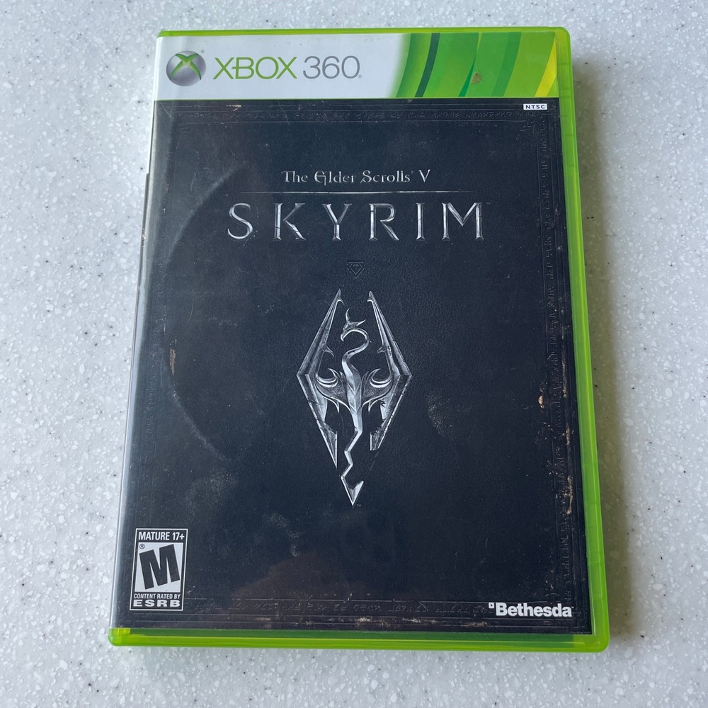 The Elder Scrolls V Skyrim Xbox 360 Game with Map and Manual Bethesda RPG